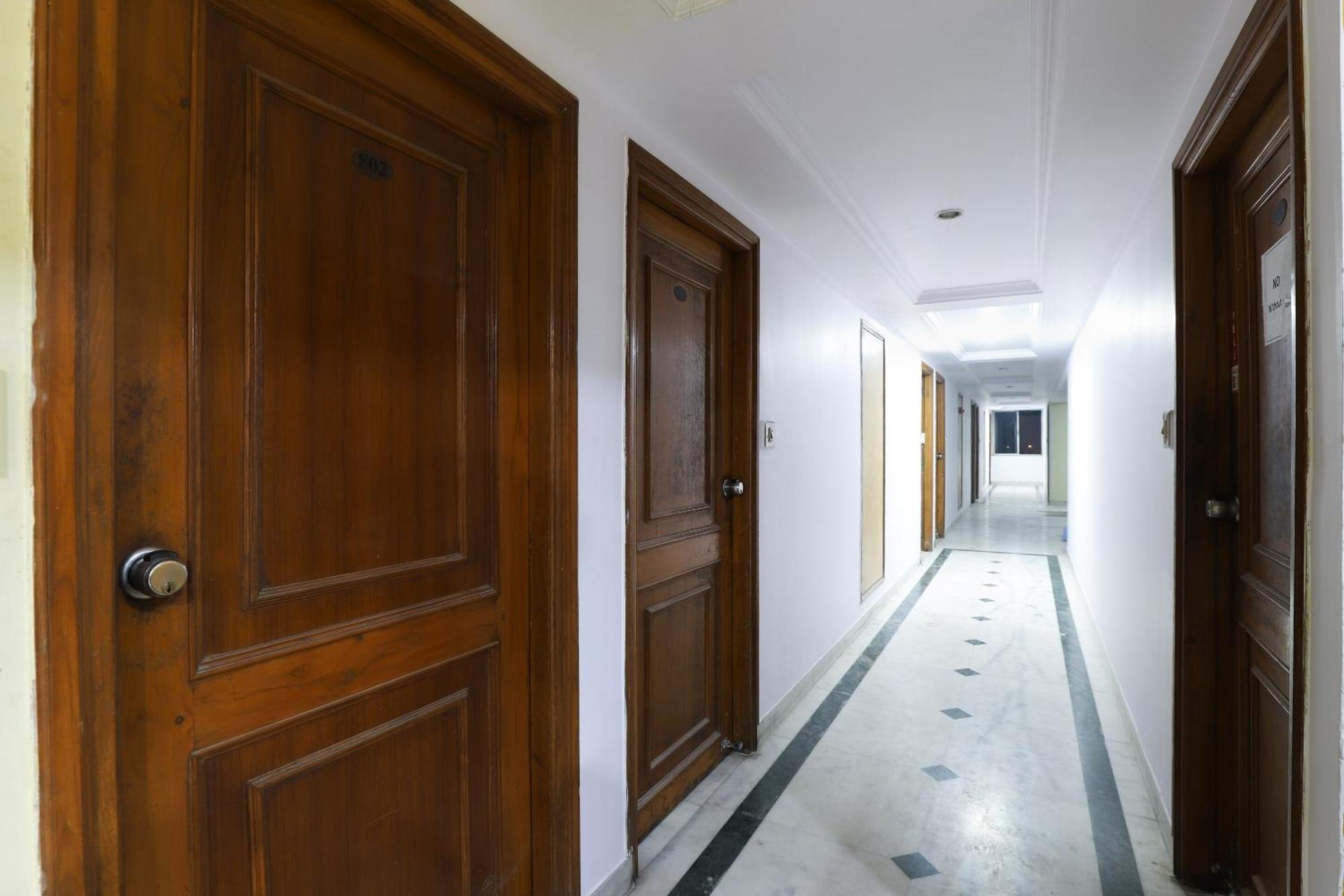 Spot On Hotel Hilltop Vadodara Dış mekan fotoğraf